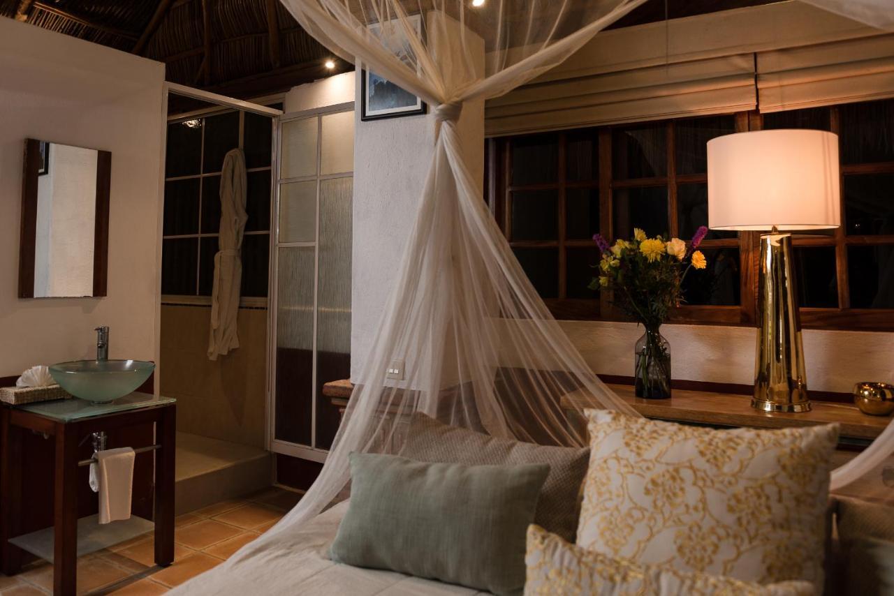 Villa Bella Bed & Breakfast Inn La Cruz de Huanacaxtle ภายนอก รูปภาพ